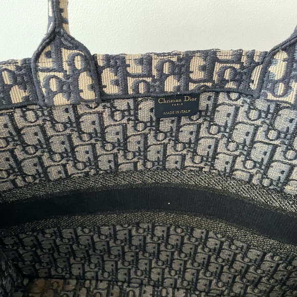Auth Christian DIOR BLUE BOOK TOTE LARGE - Picture 6 of 9